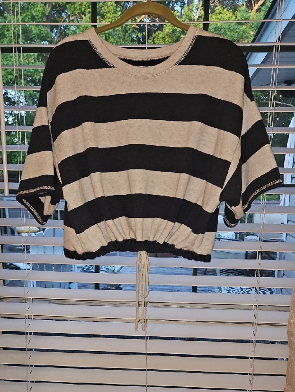 American Eagle Outfitters Navy and Heather-White Striped Drawstring Sweatshirt
